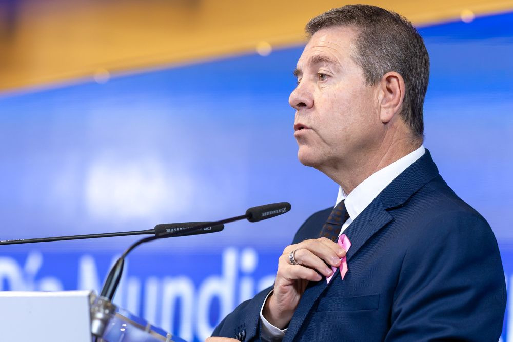 El presidente regional, en el acto del Día Mundial contra el cáncer de mama, celebrado en Toledo//Imagen: JCCM.