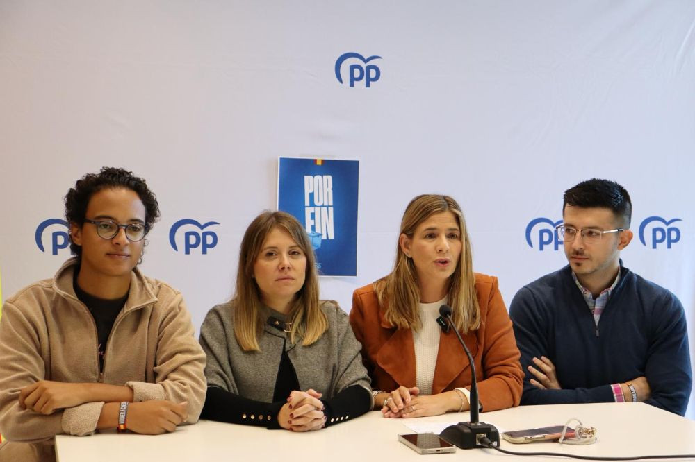 Carolina Agudo, durante la rueda de prensa ofrecida esta mañana en Guadalajara/Imagen: PP CLM.