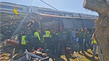 La Guardia Civil habilita cuatro oficinas para identificar a las víctimas del accidente ferroviario de Urda