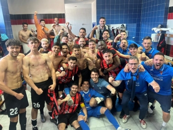 El CD Azuqueca consigue un triunfo de infarto frente a Villarrubia (3-2)