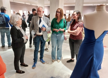 Alumnado de la Escuela de Arte Elena de la Cruz expone trabajos de los ciclos de Obras de Decoración y de Estilismo de Indumentaria