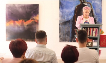 Quijote, palabras susurradas y tapas literarias en la celebración del Día del Libro en Cabanillas del Campo