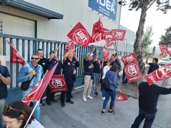 UGT valora como "masivo" el seguimiento de la huelga convocada en la empresa AdeA de Azuqueca