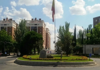  El presidente del PP del País Vasco, Carlos Iturgaiz y la candidata Ana Guarinos, intervienen mañana en un acto en defensa de las víctimas del terrorismo