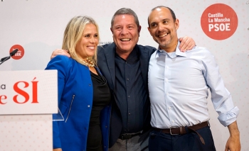 Page plantea en El Casar un acuerdo con Madrid para servicios sanitarios y de transporte y desdoblar la M-117