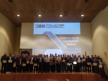 La Policía Nacional reconoce la labor de los profesionales de la seguridad privada