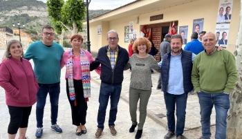 Maite Company asegura que primero escuchará las sugerencias de los vecinos para después “trabajar sin descanso para conseguirlas”