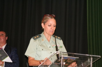 La jefa de la Comandancia de la Guardia Civil en Guadalajara, Cristina Moreno, recibe el Premio a la Excelencia Profesional