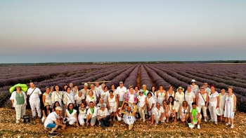 Susana Ruiz: “Las abejas y las flores de Brihuega nos ofrecen una experiencia sensorial inolvidable”