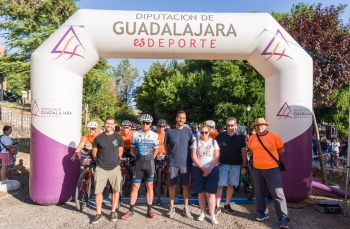 El madrileño Oscar Gamo y la cifontina Beatriz Martínez vencen en las IV Sendas del Cid de Jadraque