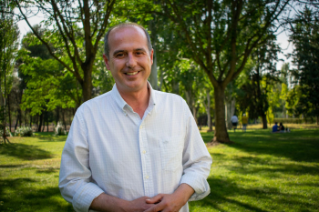 Alberto Rojo: "Pido el voto para el PSOE para que el país siga avanzando y para que el paso atrás lo den sólo PP y Vox, instalados en el ruido, la mentira y el extremismo"
