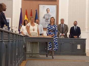 Jugada maestra de Vox en el Ayuntamiento: de las amenazas a callar a su 'díscola' con un sueldo público de 60.000 euros