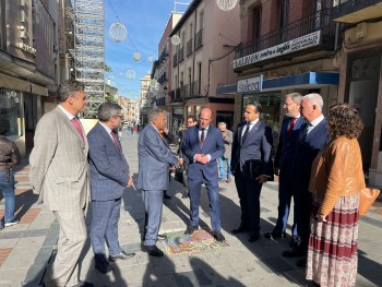 El alcalde de Guadalajara recibe al embajador de la República Dominicana