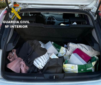 Detenidas tres personas cuando circulaban por la A2