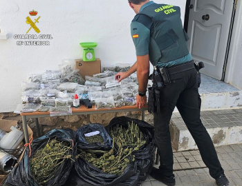 La Guarda Civil detiene en Sacedón a un hombre por tráfico de drogas