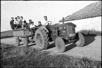 El Retratista de Setiles y la serendipia: Una obra arrojada al olvido convertida en un libro y una exposición