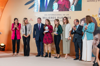 Merino: "¿No sería reconocer el papel de la mujer lo que faltaba al medio rural?"