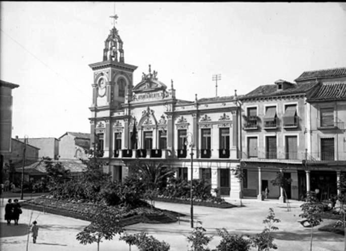Instantánea del Ayuntamiento de Guadalajara en 1920//Imagen: Guadalajara Antigua Facebook.
