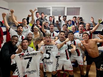 El CD Azuqueca frena su racha y mira al playoff