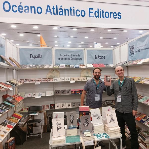 Stand de Océano Atlántico Editores en la Feria Internacional del Libro de Guadalajara//Imagen: OAE.