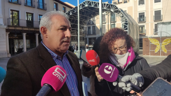 Momentos tensos en el Buero Vallejo ante las amenazas de un trabajador armado con un punzón y una pistola