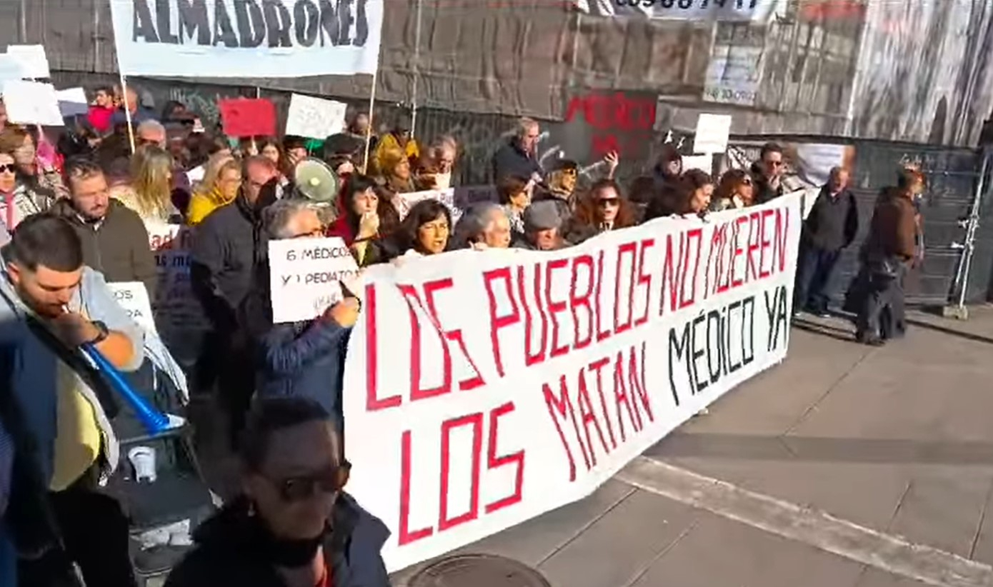La manifestación recorrió el centro de Guadalajara ayer domingo//Imagen: Plataforma Médico Ya.