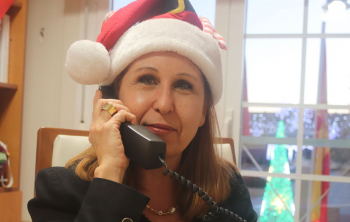 Más de un centenar de historias contadas en la tarde de los Cuentos por Teléfono de Navidad