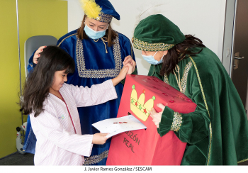 Los Pajes Reales visitan a los 'peques' del Hospital de Guadalajara