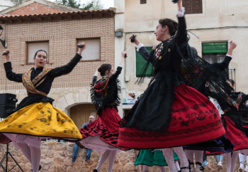 La Diputación abre un plazo extraordinario de matriculación en la Escuela de Folklore 