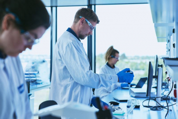 Grifols vive una montaña rusa tras desangrarse en Bolsa acusada de manipulación 