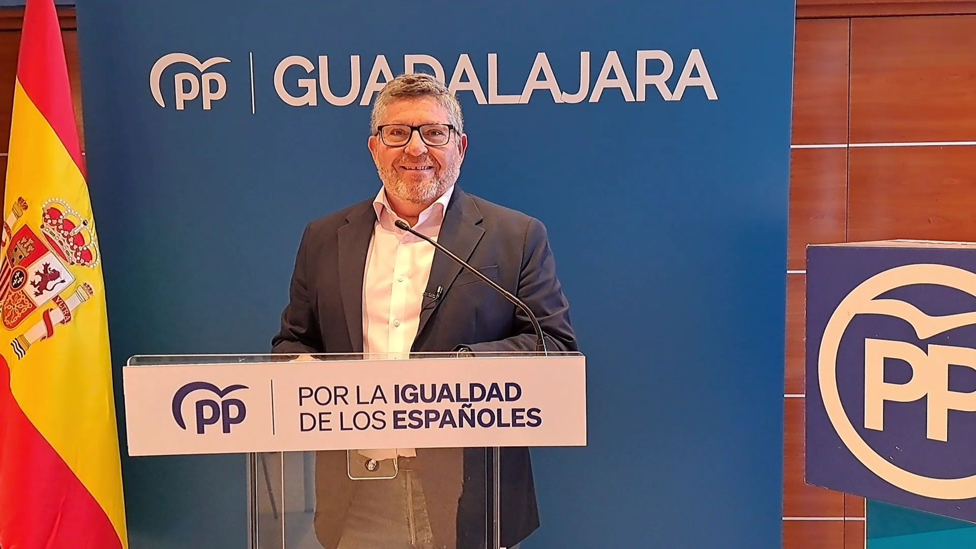 El diputadi regional del PP, Nacho Redondo, durante la rueda de prensa//Imagen: PP Guadalajara.