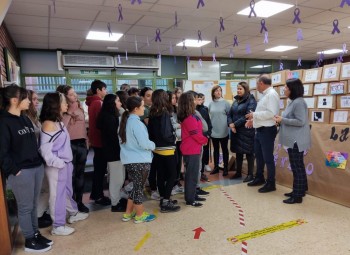 El IES Luis de Lucena levanta muros contra la violencia machista