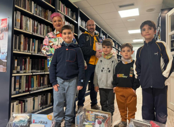 La Biblioteca entrega las Cestas Literarias de la pasada Navidad