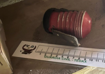 La Guardia Civil desactiva una granada de la Guerra Civil en Romancos