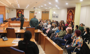 Las familias de Cabanillas se ponen al día en ciberseguridad de la mano de la Guardia Civil 
