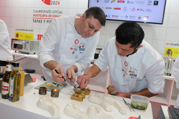 Gran actuación del cocinero alcarreño Carlos Gumiel en la final del II Campeonato Oficial de Tapas y Pinchos de España en Madrid Fusión