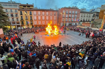 El Entierro de la Sardina y la sardinada ponen el broche final al Carnaval 2024 