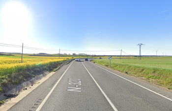 Una colisión frontal entre dos vehículos provoca el corte total de la N-320 en Torrejón del Rey