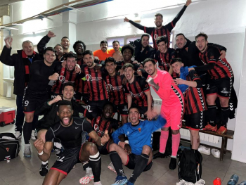 El CD Azuqueca gana en Tomelloso y no renuncia a nada