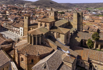 Océano Atlántico Editores desembarca en Sigüenza