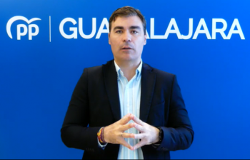 El concejal de Servicios Municipales asegura que no se va a privatizar el cementerio 