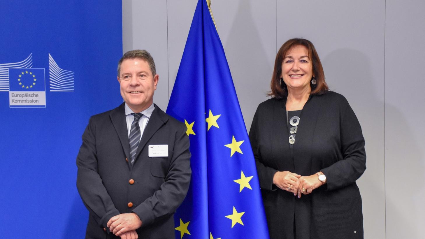 García Page, junto a la vicepresidenta de la Comisión Europea para asuntos de Democracia y Demografía