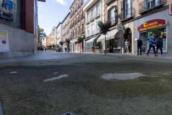 El Ayuntamiento reclama a la empresa adjudicataria la subsanación de los desperfectos de la Calle Miguel Fluiters
