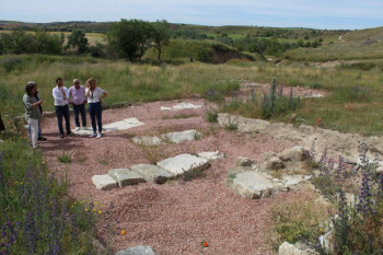 Padilla visita el yacimiento de la ciudad romana de Caraca en Driebes, declarado BIC en enero