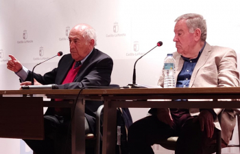 "Historia Universal de la Soluciones", un libro-manual de cabecera para políticos