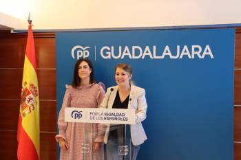 Asenjo: “No es lo mismo que se redacten leyes con una mayoría del PP europeo, que con una mayoría socialista, ecologista y comunista”