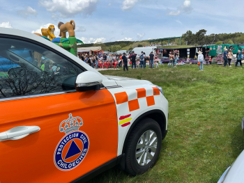 El Gobierno regional reconoce a las agrupaciones de voluntarios de Chiloeches y Brihuega con la medalla y la placa de Protección Civil, respectivamente