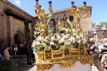 Pastrana enluce sus calles para recibir a la sagrada hostia el día del Corpus Christi