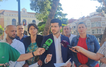 Román García exige a Vega que explique por qué anula la compra de un inmueble que el PP denunció que podría estar ya negociada