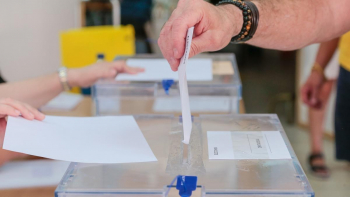 Las personas con problemas de movilidad pueden solicitar un servicio de transporte al Ayuntamiento para ir a votar el 9-J